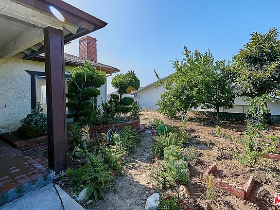 3rd image of 1018 Aratina St
