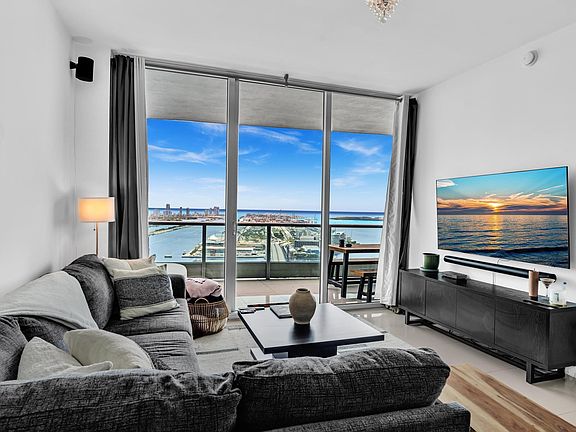 3rd image of 900 Biscayne Boulevard #4703