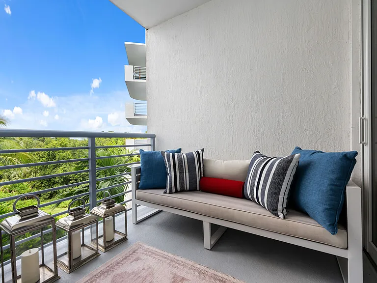 10X Boca Raton — Photo 12