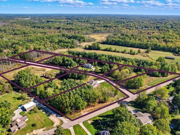 1 Nezbar Dr, Warren, OH 44481