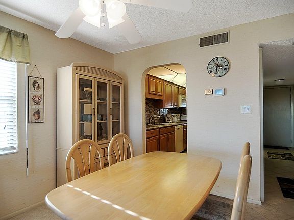 3rd image of 520 Palm Springs Blvd APT 301