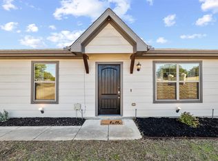 144 Emerald Dr, Hudson Oaks, TX 76087