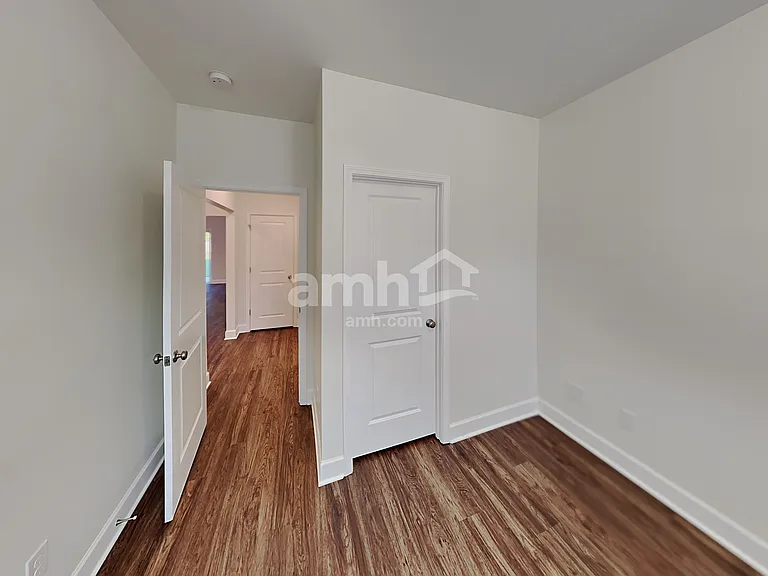 5828 Zurich Rd — Photo 16