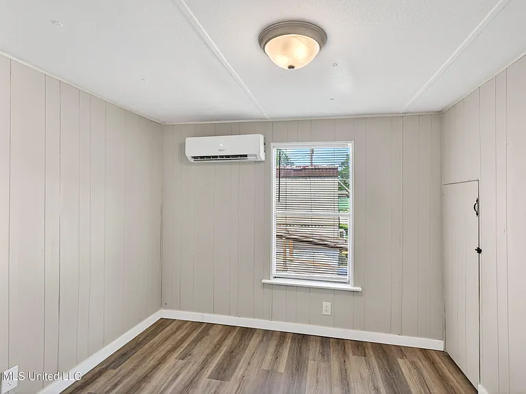 11213 Dobson Rd #5 — Photo 10