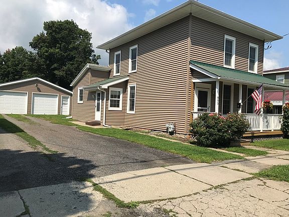 2nd image of 805 N Perry St