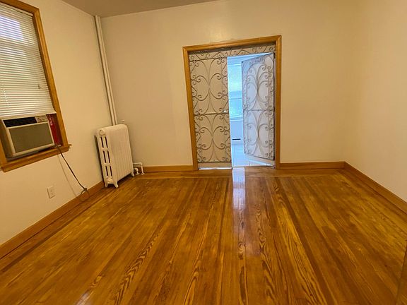 5th image of 3015 Barkley Ave #1