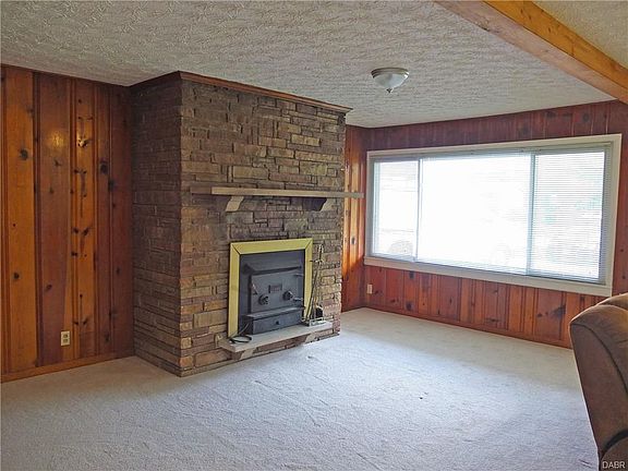 5th image of 3948 Gardenview Dr