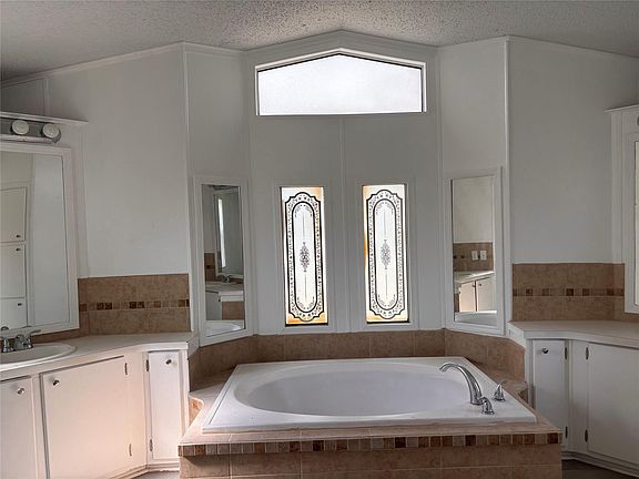 5th image of 235 Morris Ln