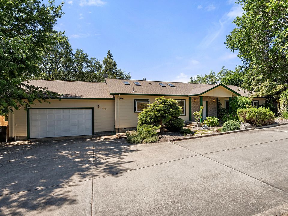 1st image of 860 5th Ave