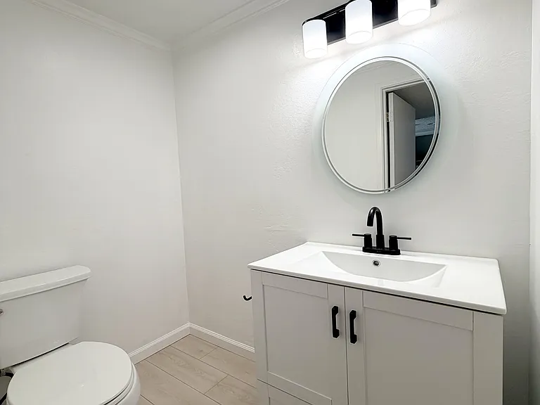 Newly renovated (2026) 1st floor Bathroom