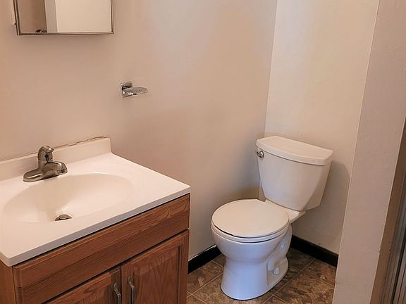 5th image of 415 6th St N #5