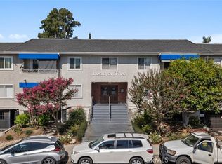 5437 Corteen Pl APT 201, Valley Village, CA 91607