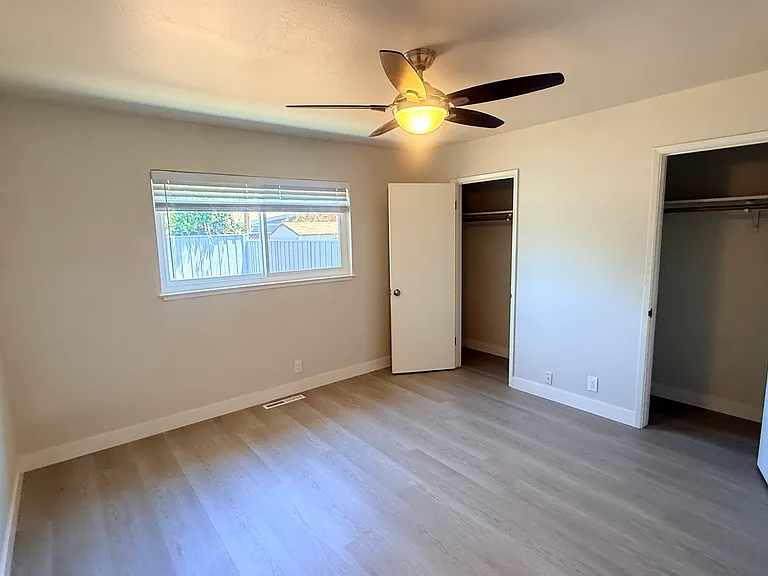 2790 Union Ave — Photo 8