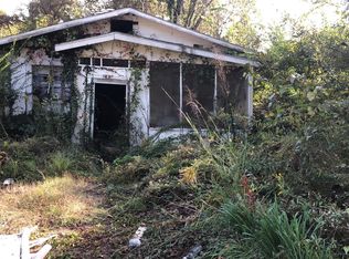 213 Wood St NW, Camden, AR 71701