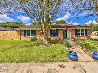 2902 Shady Creek Dr, Pearland, TX 77581