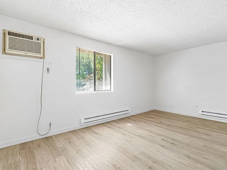 Roosevelt Apartments — Photo 6