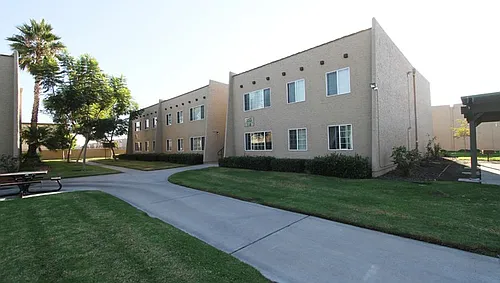 Oxford Terrace Apartments Photo 1