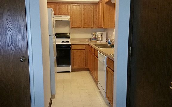 3rd image of 10940 Kilpatrick Ave APT 1C