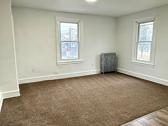 3rd image of 1906 49th St Floor 2