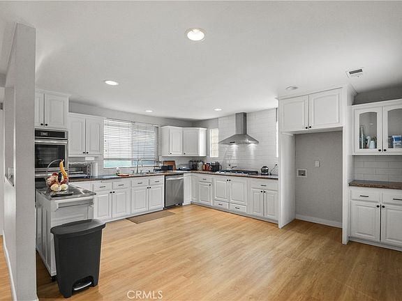 5th image of 100 W Bort St
