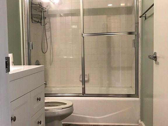 5th image of 111 S Oak Knoll Ave APT 110
