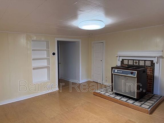 3rd image of 2203A Patterson Rd