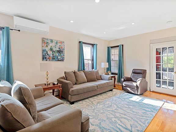 2nd image of 9016 Avenue B