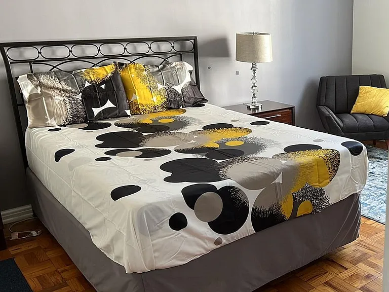 1700 N Elm St #B7 — Photo 14