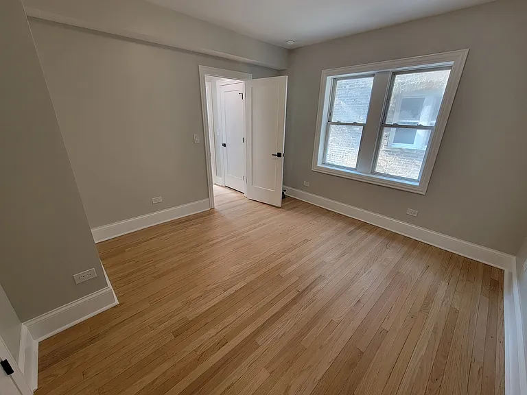 6416 N Richmond St #1B — Photo 15
