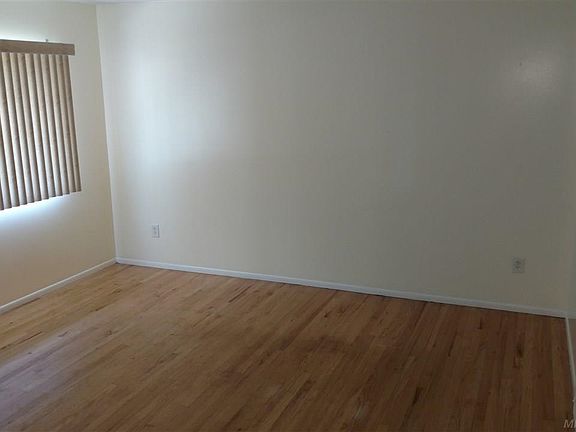 4th image of 23225 Joy St