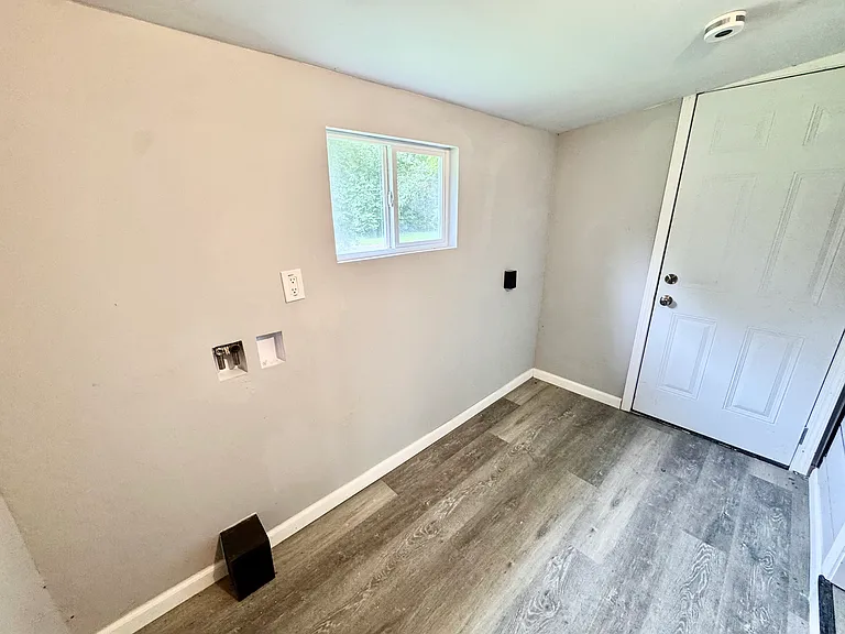 6 Irma Ln — Photo 17