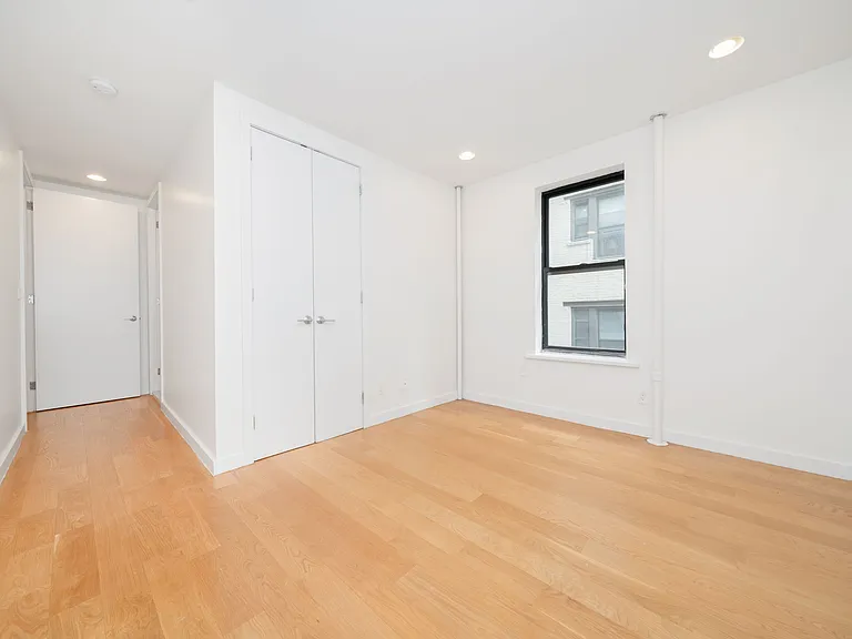 654 W 161st St #3H — Photo 7