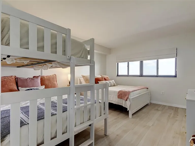1290 Gulf Blvd #1102 — Photo 35