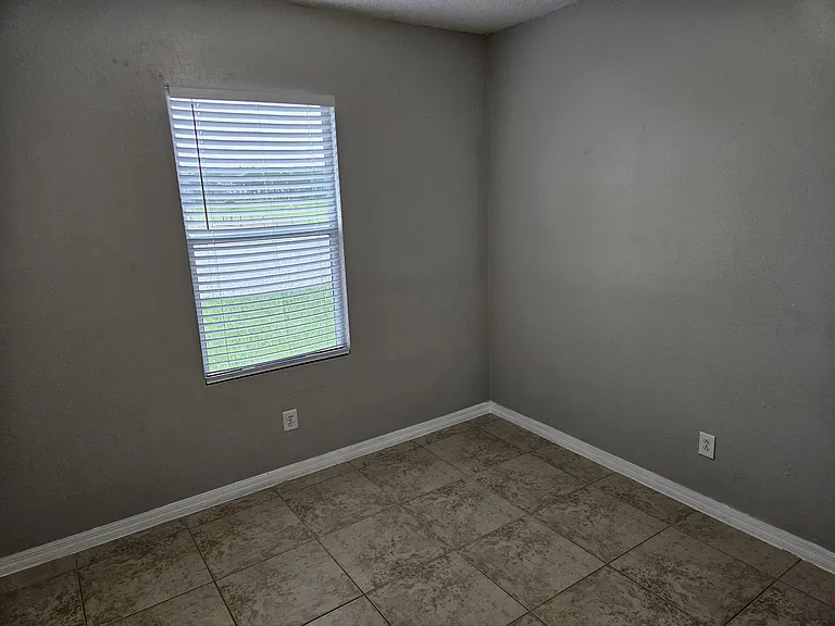 1335 Knollwood Dr — Photo 5
