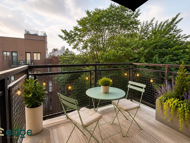 82 Jefferson St #4P — Photo 1