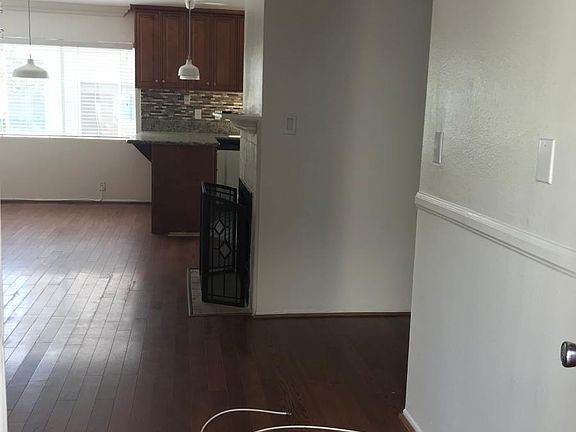 3rd image of 1101 Laveta Ter APT 7