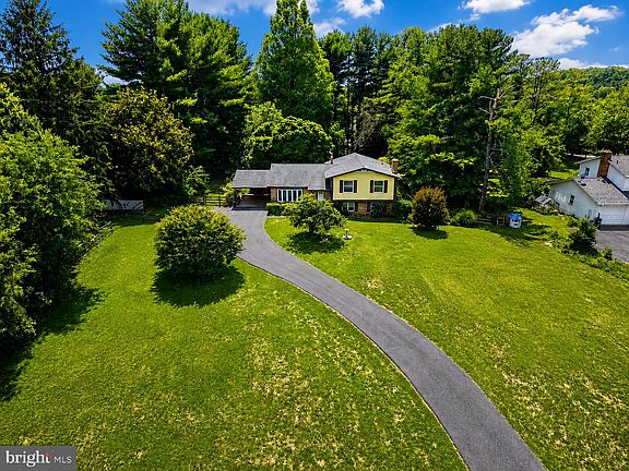 2nd image of 11295 Old Hopkins Rd