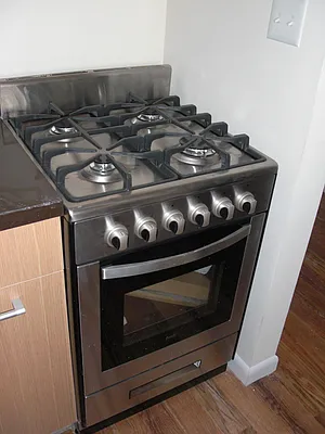 Rented by East Williamsburg Realty Inc | media 71