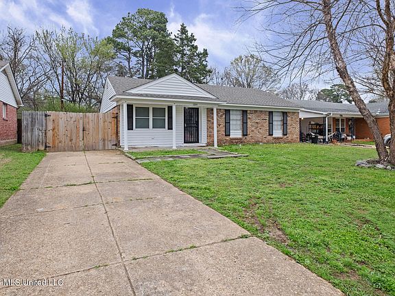 3rd image of 1884 Conerly Dr