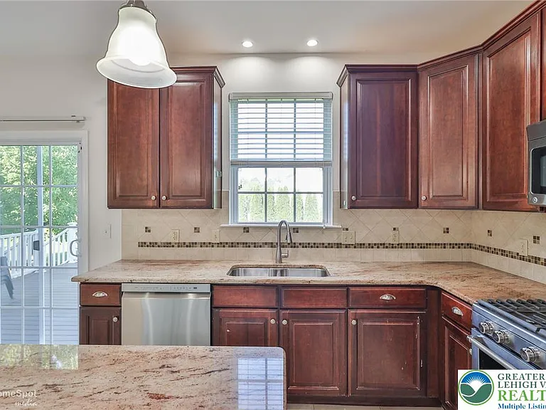 2784 Clark Pl — Photo 13