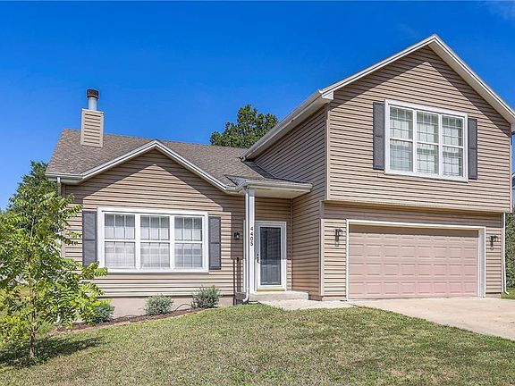 2nd image of 4405 NW Pennington Ln