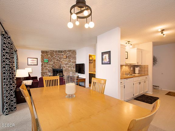 4th image of 755 Wapiti Dr #A-4