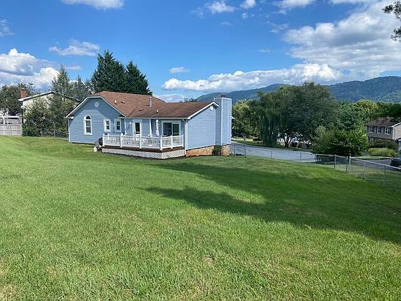 5th image of 5127 Orchard Cir
