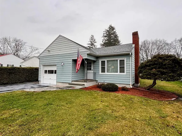 32 THOMAS Avenue, Poughkeepsie, NY 12603