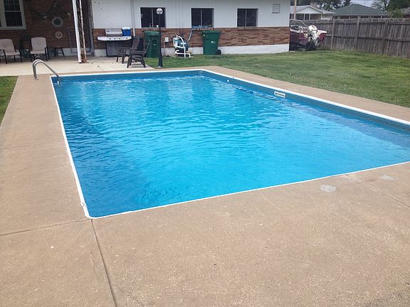 2nd image of 4902 Paramount Dr