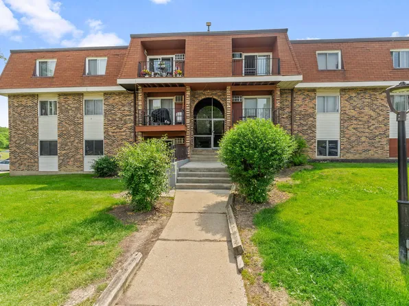 1195 Meadow Ln APT 213, Hoffman Estates, IL 60169