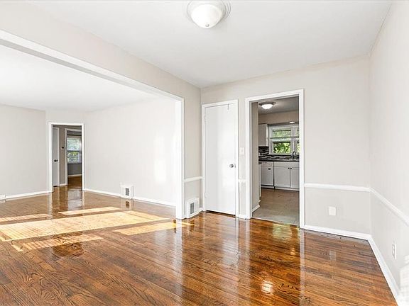 5th image of 4900 Norwood Ave