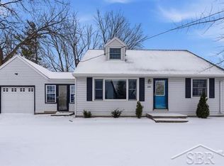 100 W Chapel Ln, Midland, MI 48640