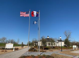 2811 Pointe Marie Dr, Baton Rouge, LA 70820