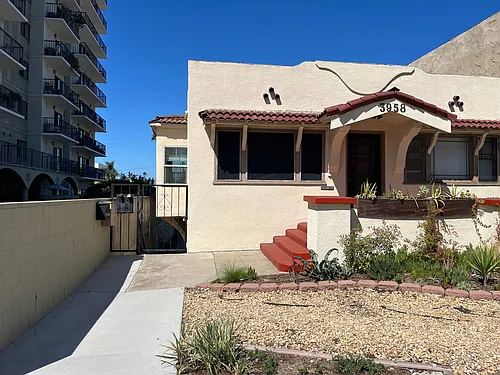 3958 1/2 Park Blvd Photo 1